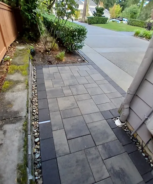 Custom Curved Paver Walkway Installation in Bellevue 